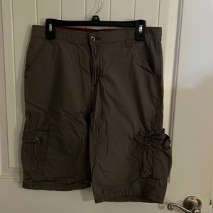 Sz 20 Levi cargo shorts